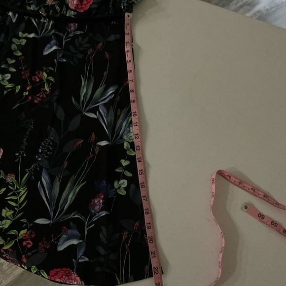 NWT Tommy Hilfiger Vibrant Floral Dress A-line with Belt Black Women’s Size 8 - Picture 4 of 12